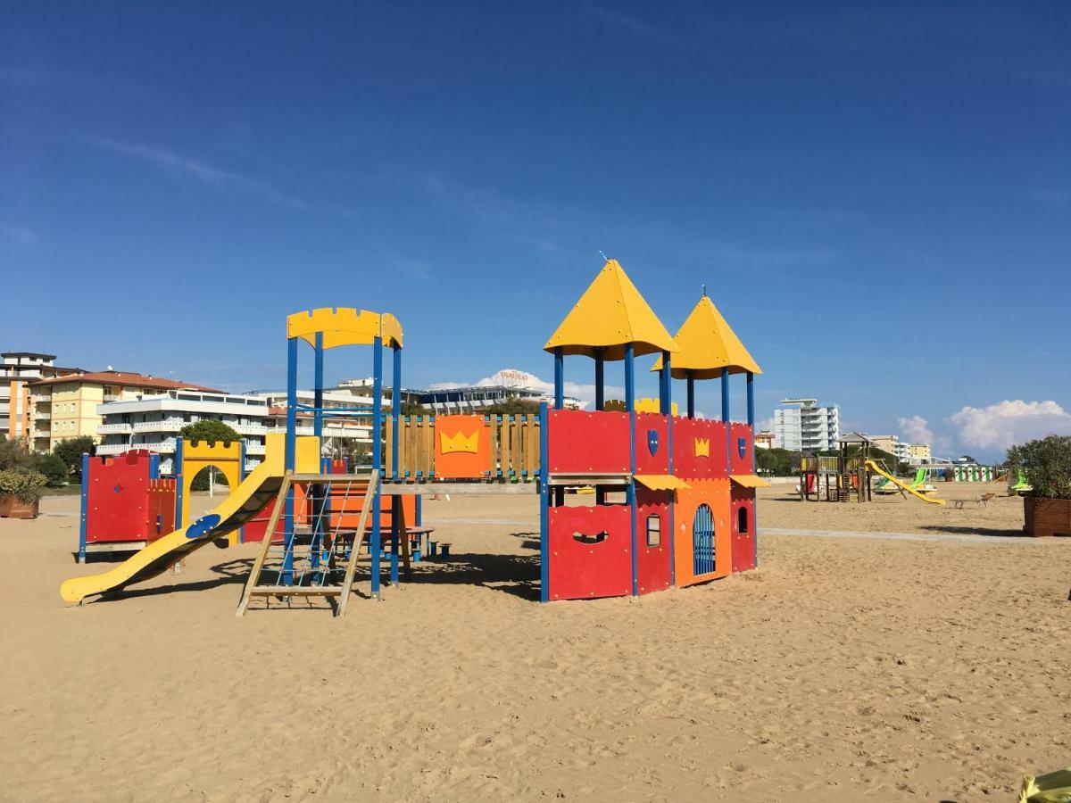 Monaco - Appartamenti Bibione Kültér fotó